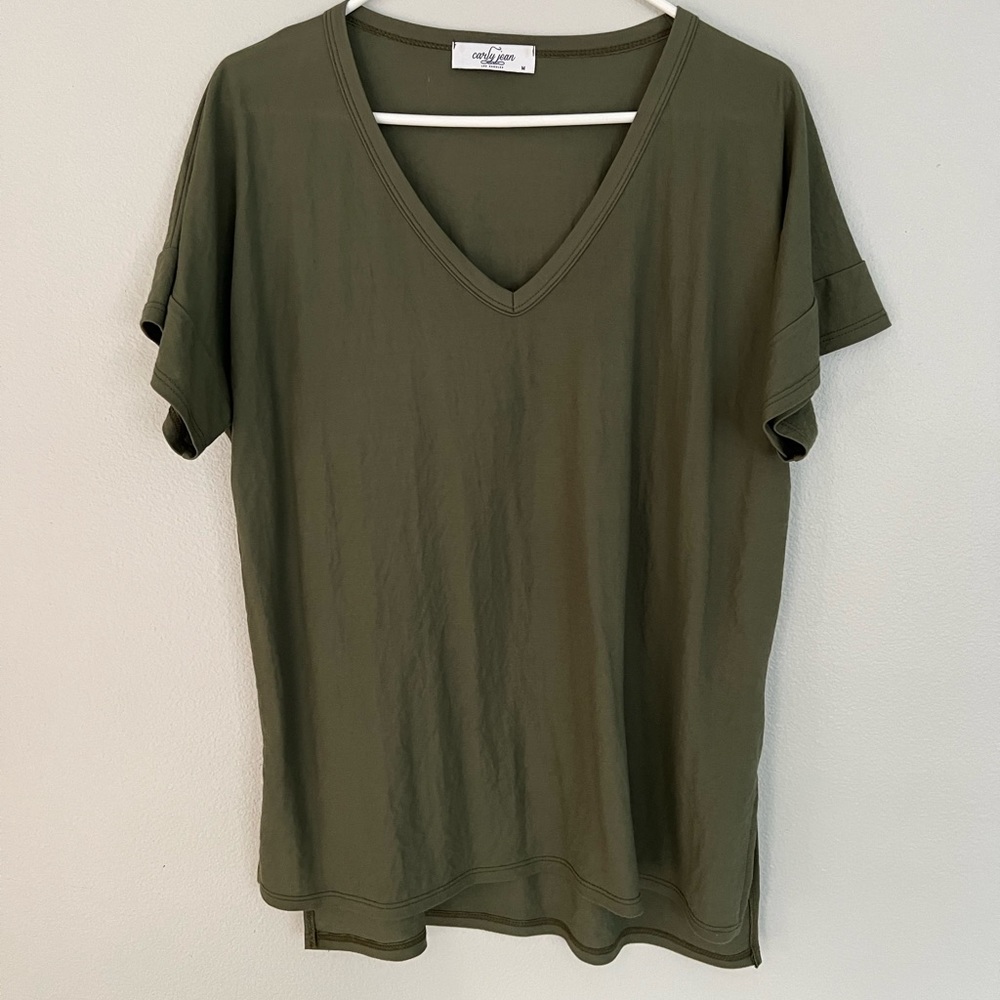 Carly Jean Los Angeles Asher Top Olive Green